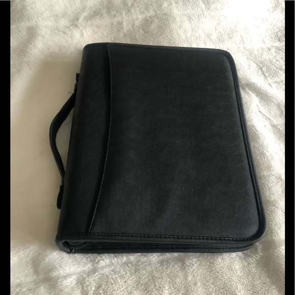 NWOT faux leather bus portfolio, fits iPad, paper, cards - Picture 7 of 9